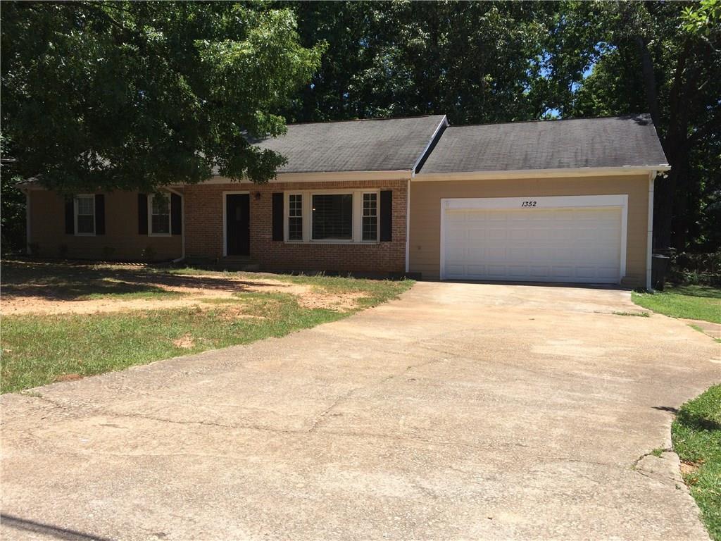 1352 Cherokee Tr., Lawrenceville, GA 30043