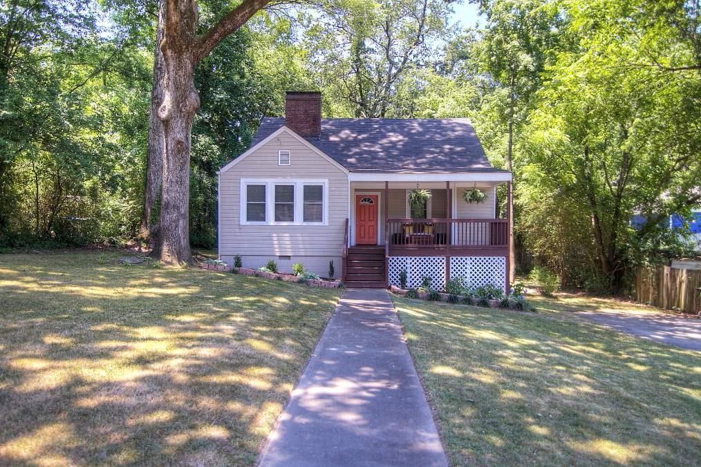 2176 Adams Dr., Atlanta, GA 30318