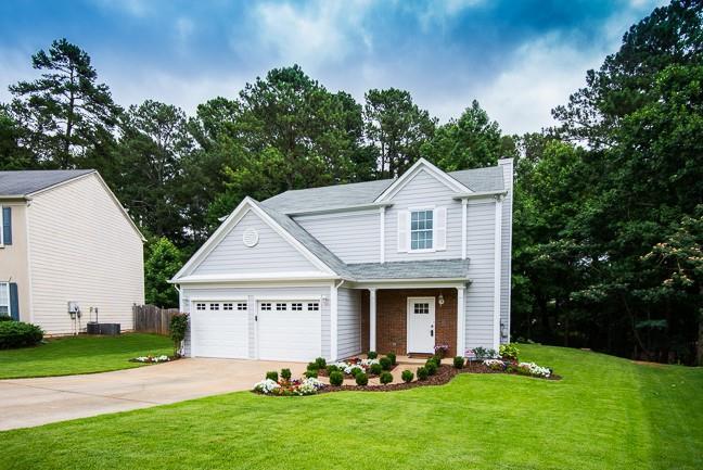 6090 Foxberry Ln., Roswell, GA 30075