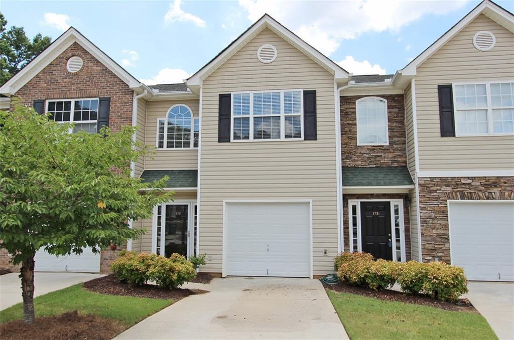 172 Creekwood Dr., Woodstock, GA 30188
