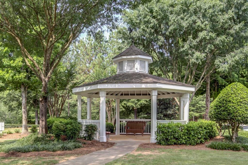 403 The Crossings Ln., Woodstock, GA 30189