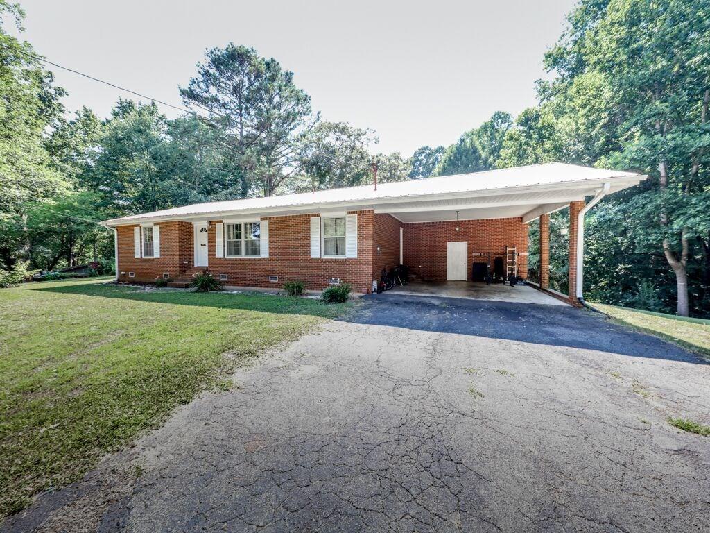 137 Ann Dr., Canton, GA 30114