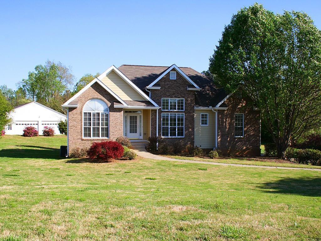 8885 Vanns Tavern Rd., Gainesville, GA 30506