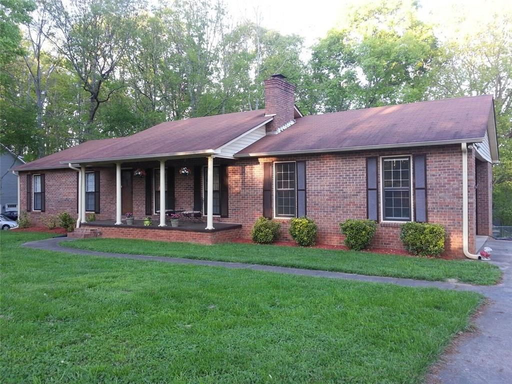 114 Mountain Crest Dr., Canton, GA 30114