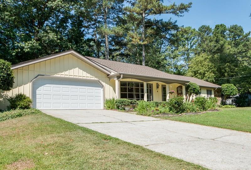 3392 Manchester Dr., Lilburn, GA 30047