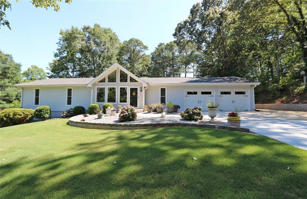 301 Jennys Row, Woodstock, GA 30189