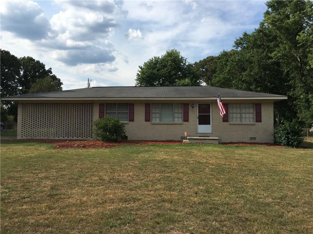 3592 Dews Pond Rd., Calhoun, GA 30701