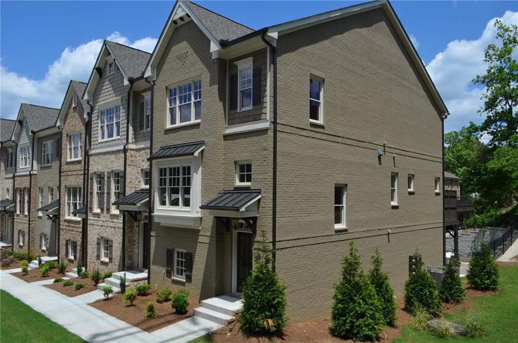 4000 Chastain Preserve Way, Atlanta, GA 30342