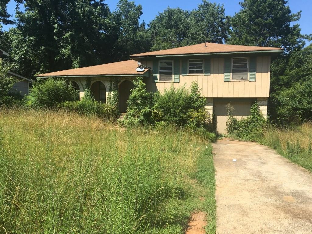 8823 Homewood Dr., Riverdale, GA 30274