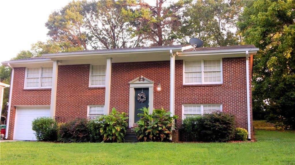 1387 Town Country Dr., Atlanta, GA 30316