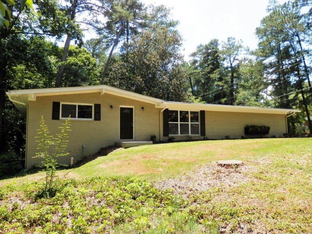2550 Headland Dr., East Point, GA 30344