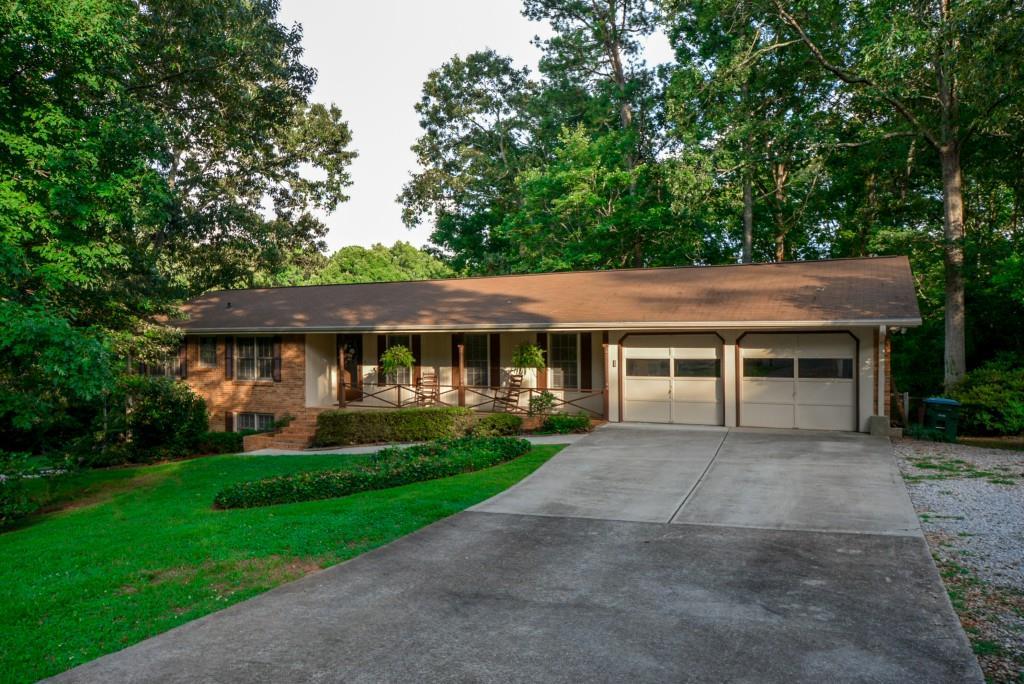4828 Marydale Ct., Lilburn, GA 30047