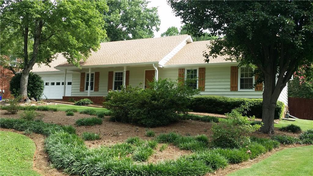 1668 Rangewood Dr., Lilburn, GA 30047