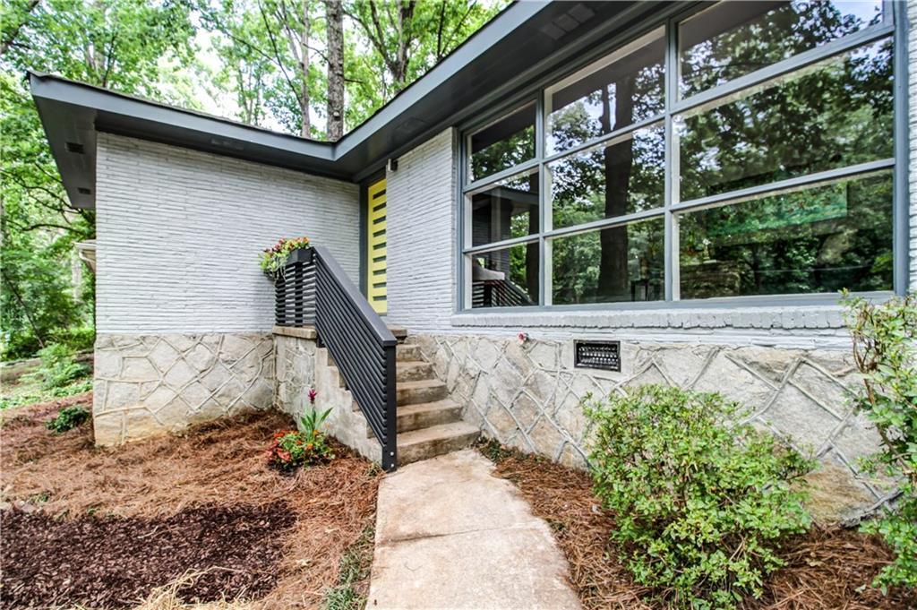 1418 David Cir., Decatur, GA 30032