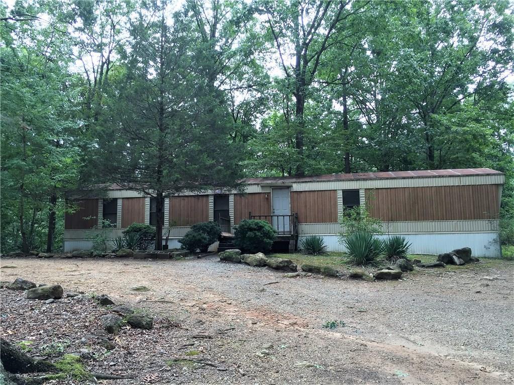 24 Crest View Dr., Cleveland, GA 30528