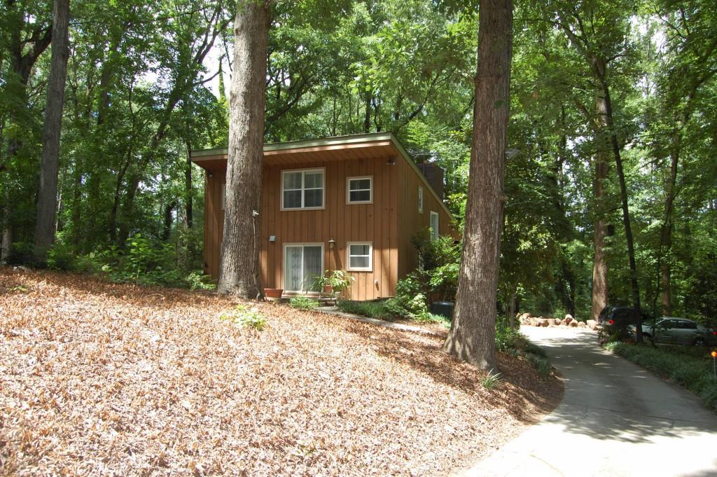 994 Milam Cir., Clarkston, GA 30021