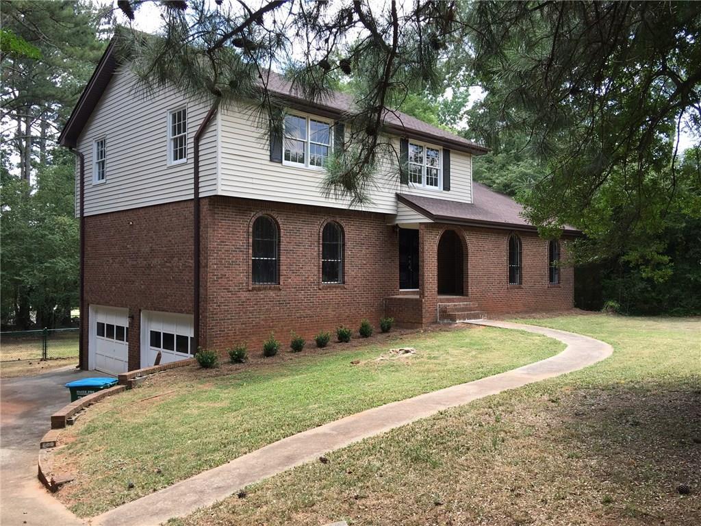 473 Greg Dr., Lilburn, GA 30047