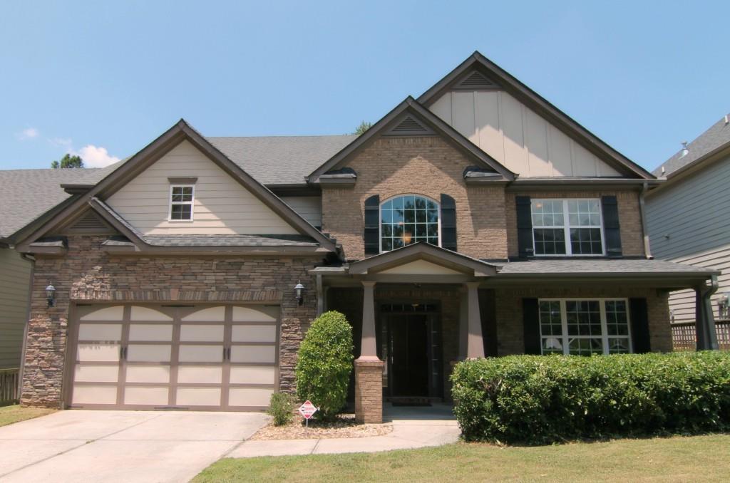 520 Chandler Bluff Ct., Grayson, GA 30017