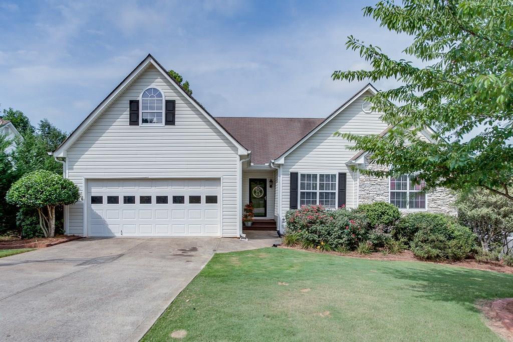 6395 Compass Dr., Flowery Branch, GA 30542