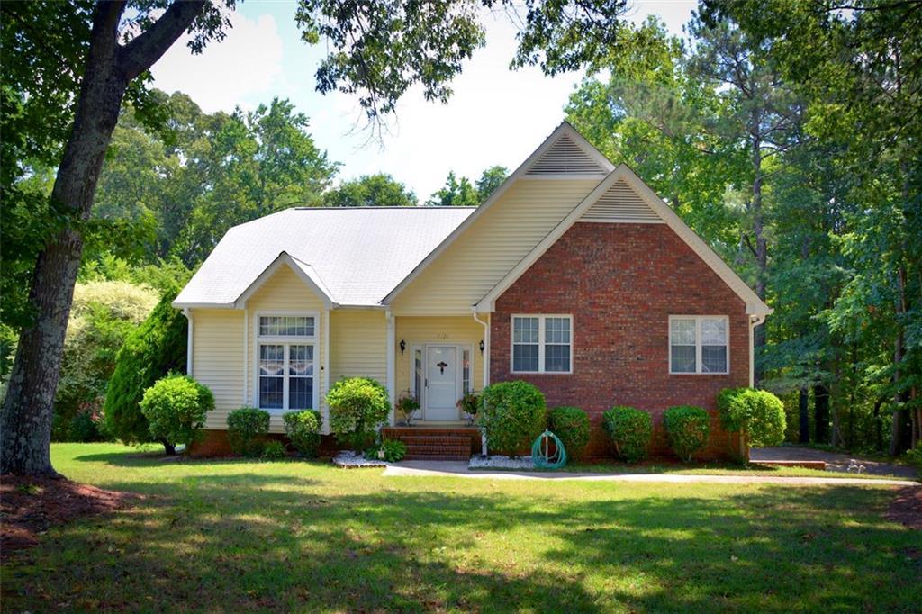 9120 Par Dr., Douglasville, GA 30134