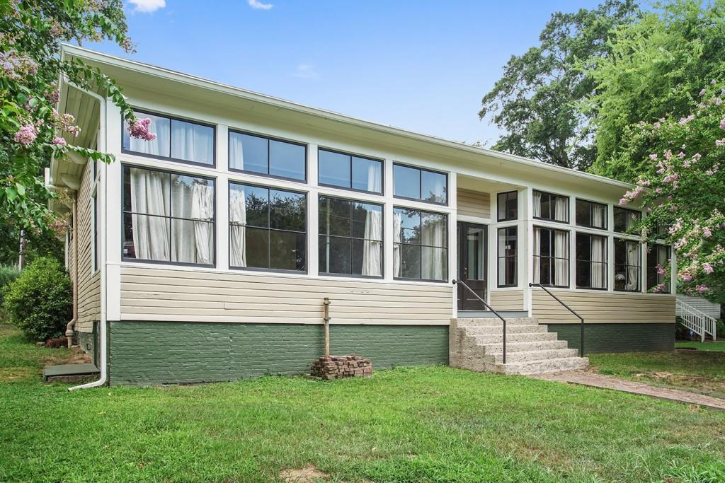 2932 Parrott Ave., Atlanta, GA 30318
