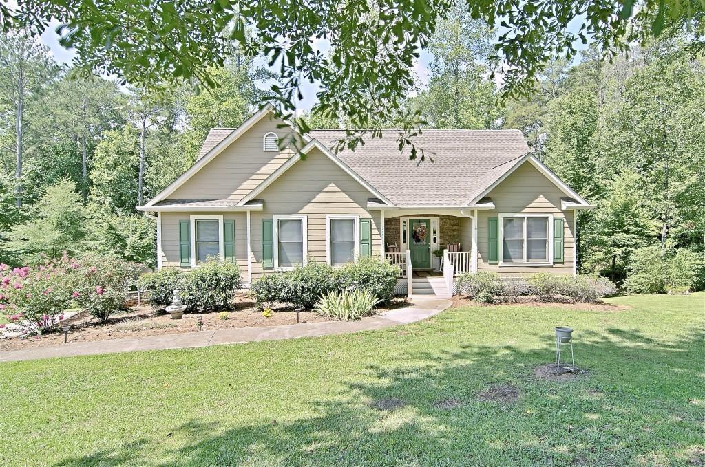 245 Ridgecrest Dr., Ball Ground, GA 30107