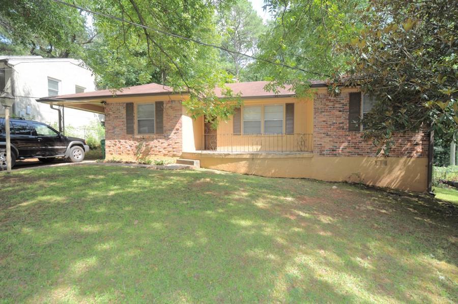 2716 Rollingwood Ln., Atlanta, GA 30316