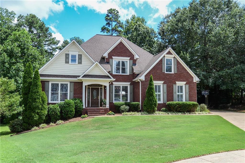 5432 Blue Cedar Dr., Sugar Hill, GA 30518