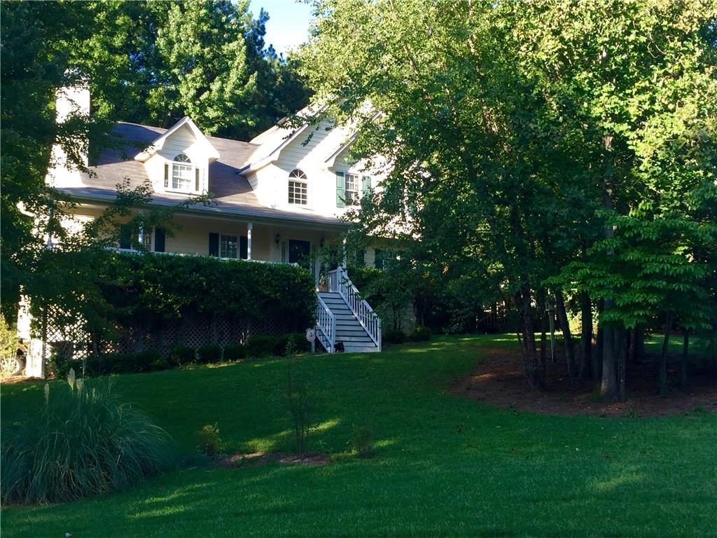819 Abbington Ln., Douglasville, GA 30134