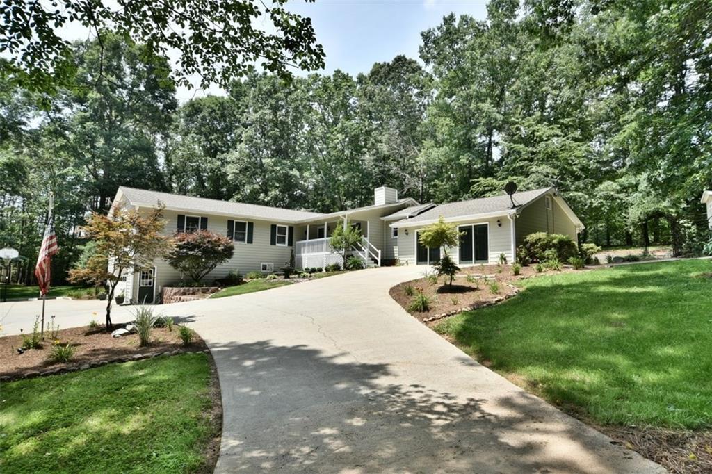 1331 Reece Rd., Woodstock, GA 30188