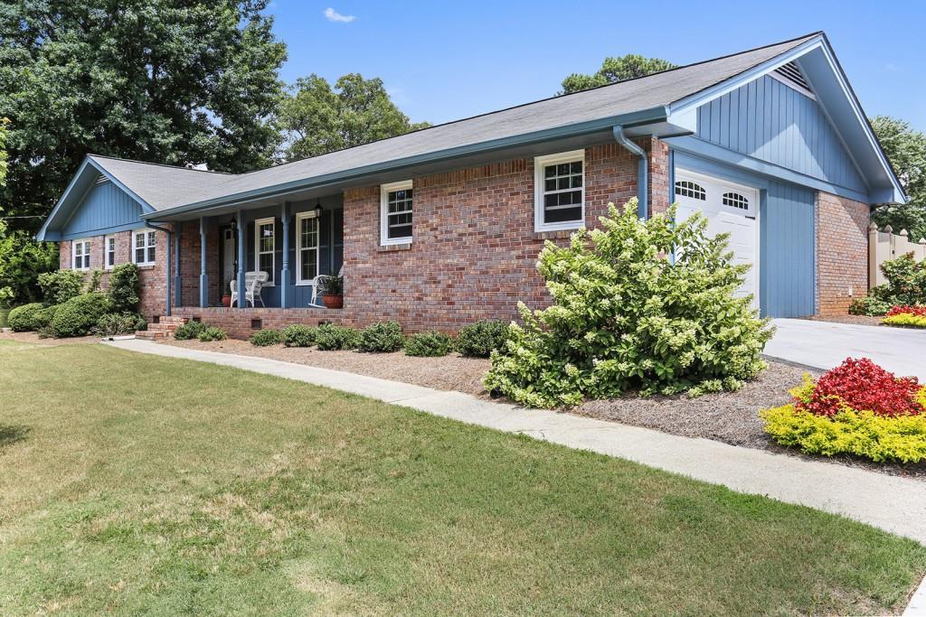 1984 North Rd., Snellville, GA 30078