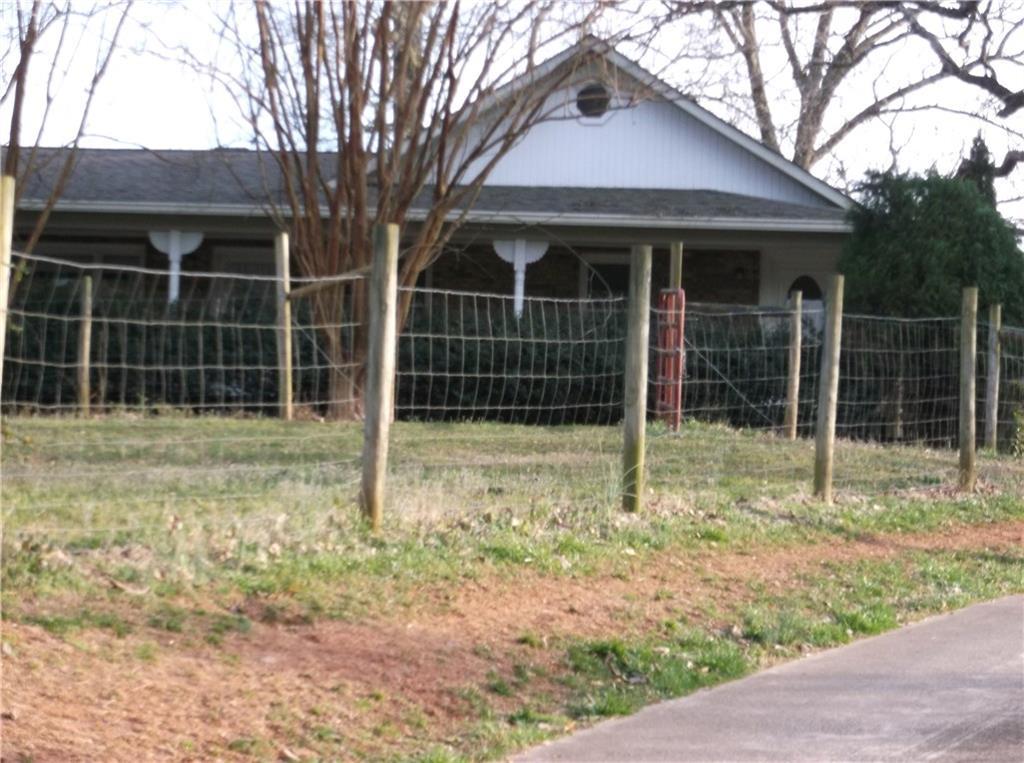 2567 Castleberry Bridge Rd., Dawsonville, GA 30534