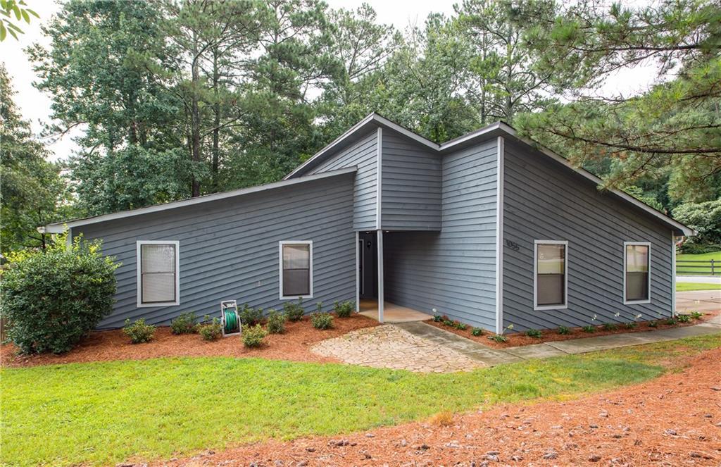 1055 Kristian Way, Roswell, GA 30076