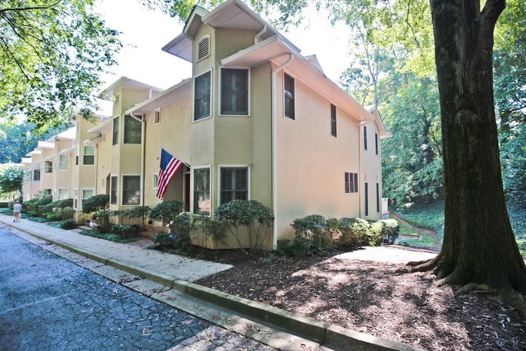 1215 Oak Park Dr., Atlanta, GA 30306