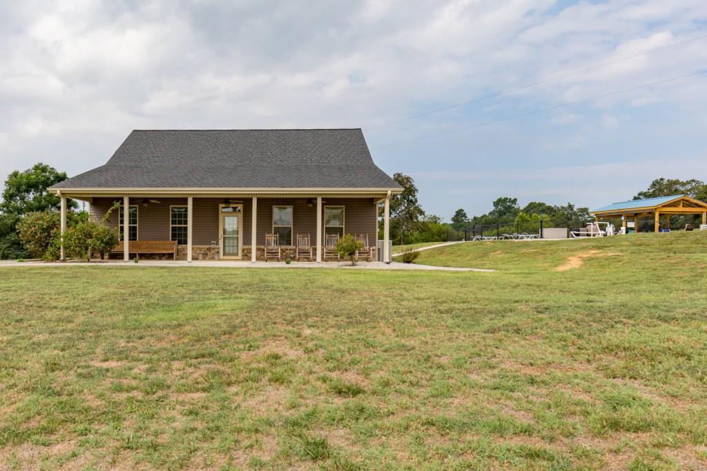 189 Marlow Rd., Maysville, GA 30558