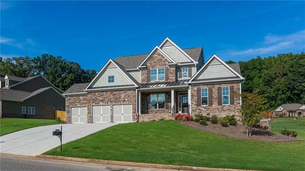 228 Waters Lake Dr., Woodstock, GA 30188
