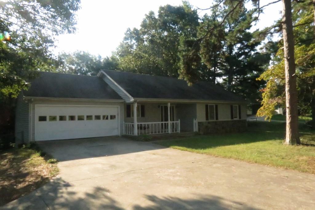 3291 Montgomery Dr., Gainesville, GA 30504