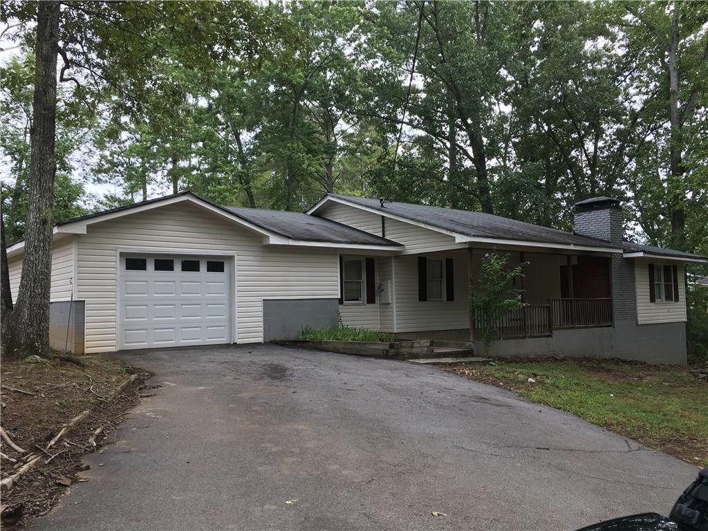 6930 Dogwood Ln., Douglasville, GA 30135