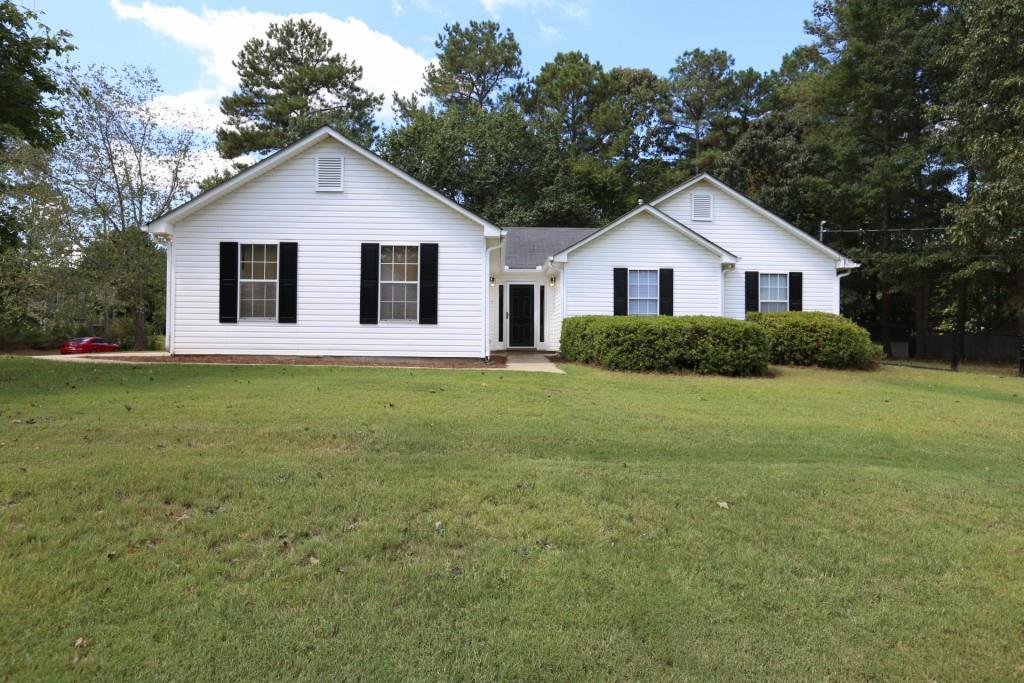 12 Collins Ln., Douglasville, GA 30134