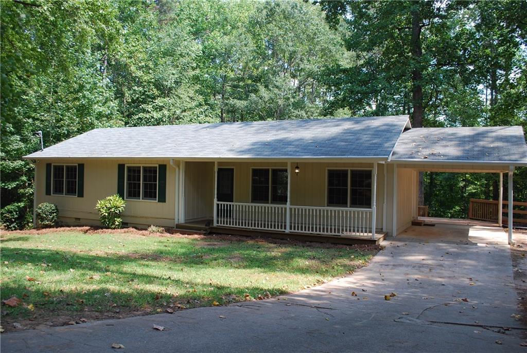 1606 Hilltop Ct., Woodstock, GA 30188