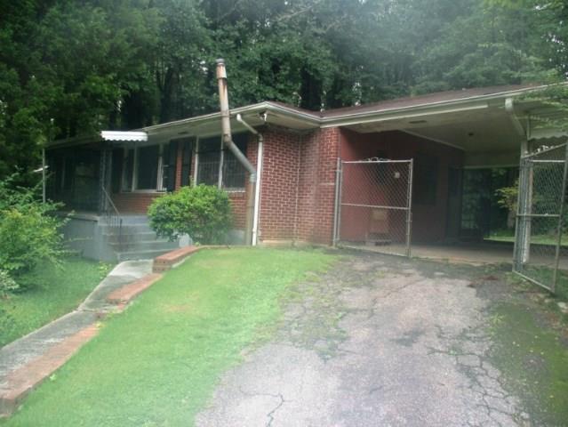 2756 Hedgewood Dr., Atlanta, GA 30311