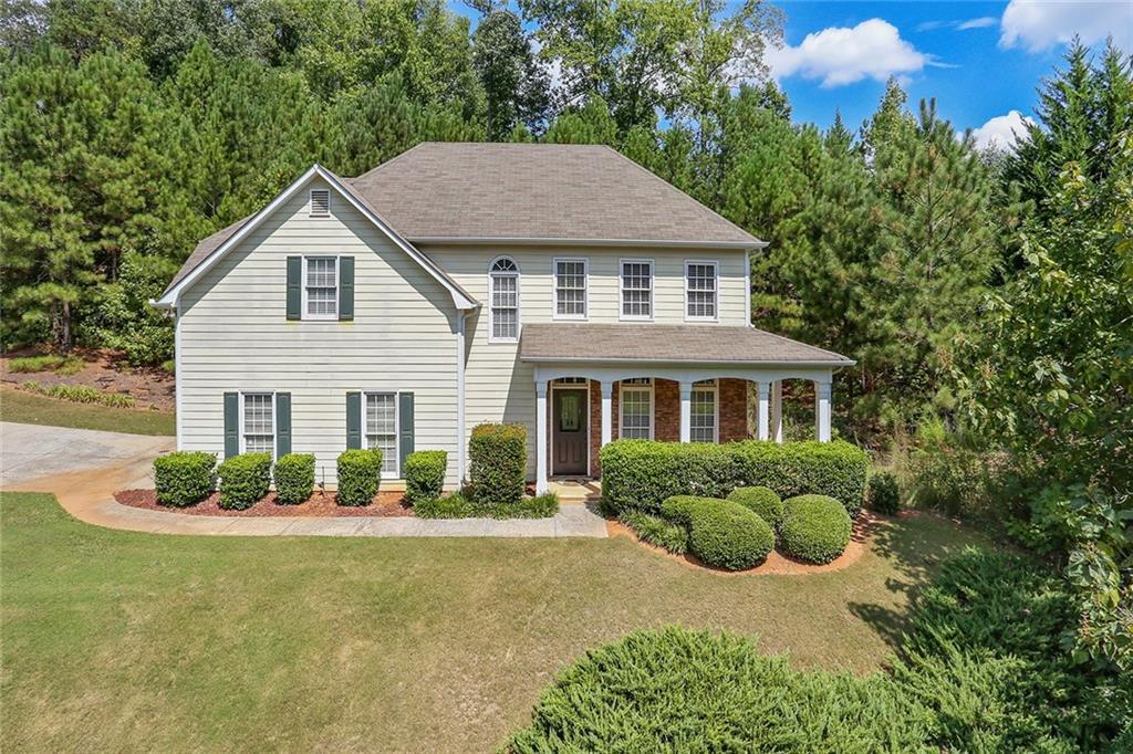 572 Wisteria Dr., Woodstock, GA 30188