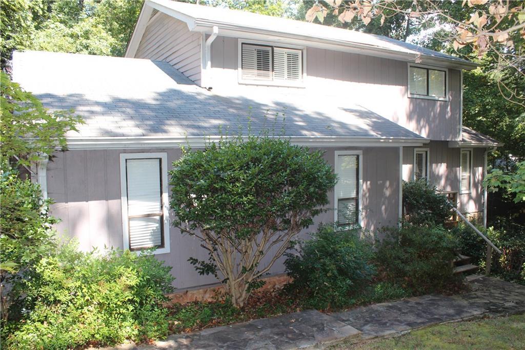 115 Little Ridge Rd., Berkeley Lake, GA 30096