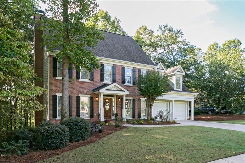 5042 Hickory Hills Dr., Woodstock, GA 30188