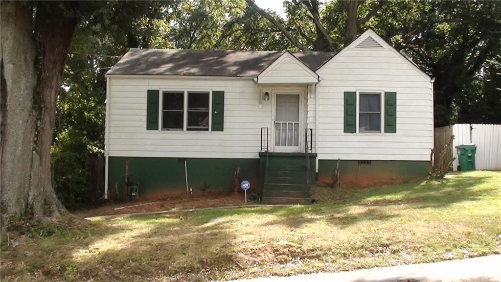 1267 Skyhaven Rd., Atlanta, GA 30316