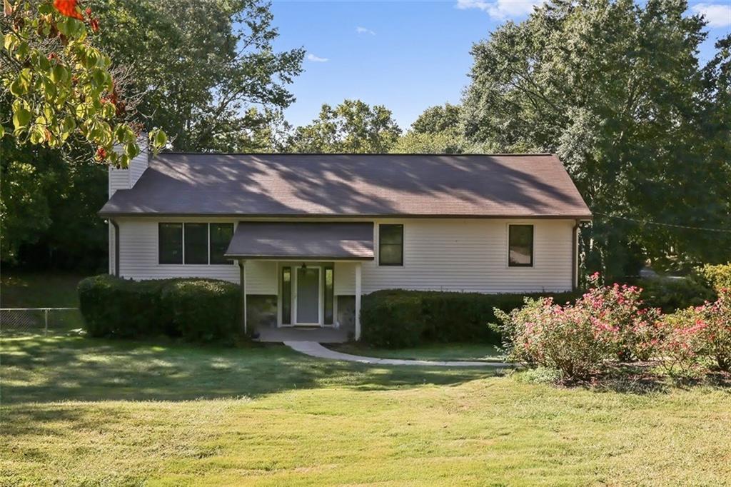 3255 Sharon Cir., Cumming, GA 30041