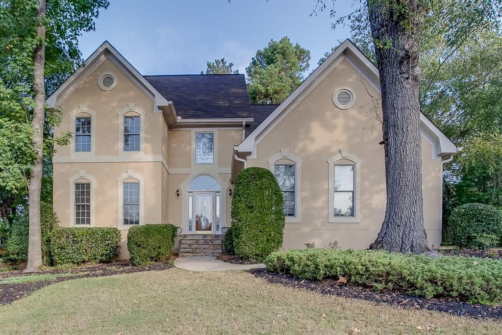 210 Larkshyre Tr., Lawrenceville, GA 30043