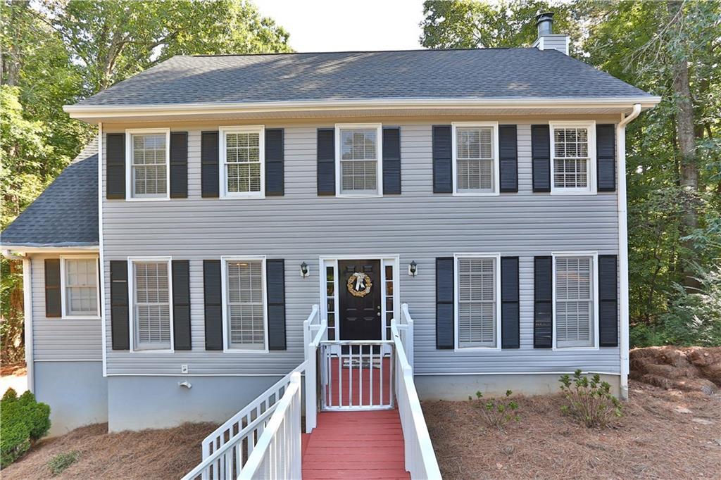 1394 Rustlewood Ct., Lilburn, GA 30047