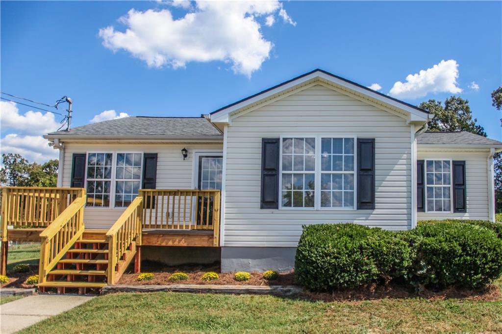 64 Zachary Dr., Talking Rock, GA 30175
