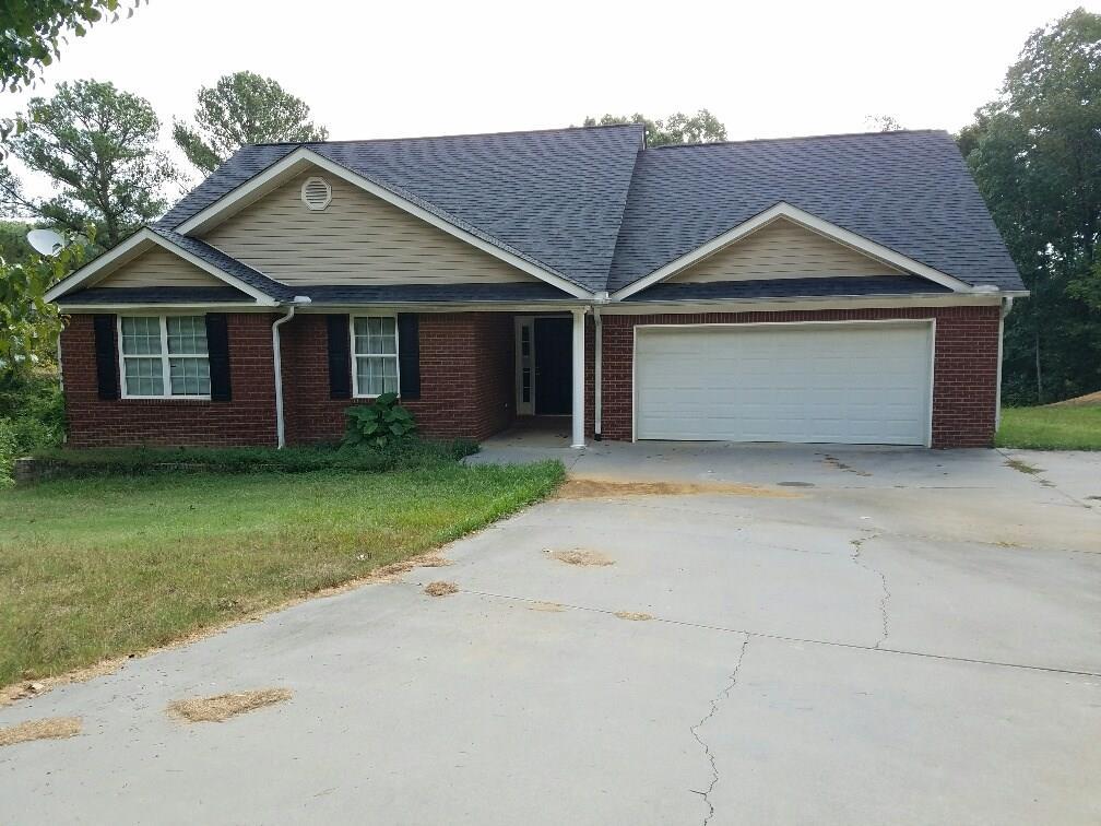 145 Blackwood Rd., Calhoun, GA 30701